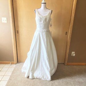 NWT Sz 14 Winnie Couture White/Silver Wedding